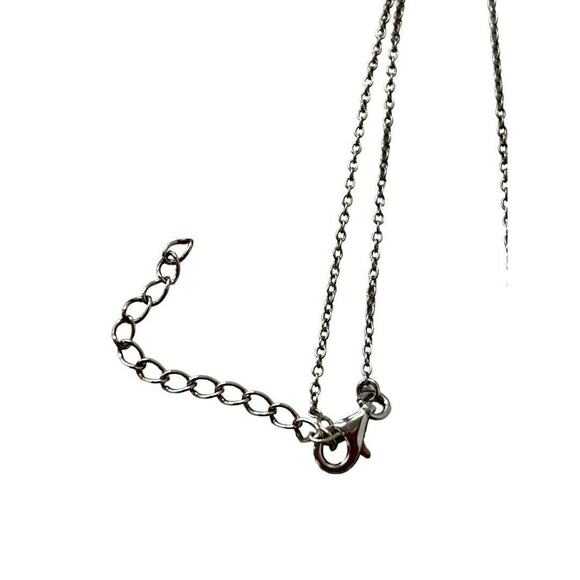 Silvertone 15-17" Chain Necklace Three Interlocking Heart Pendant - Picture 4 of 6